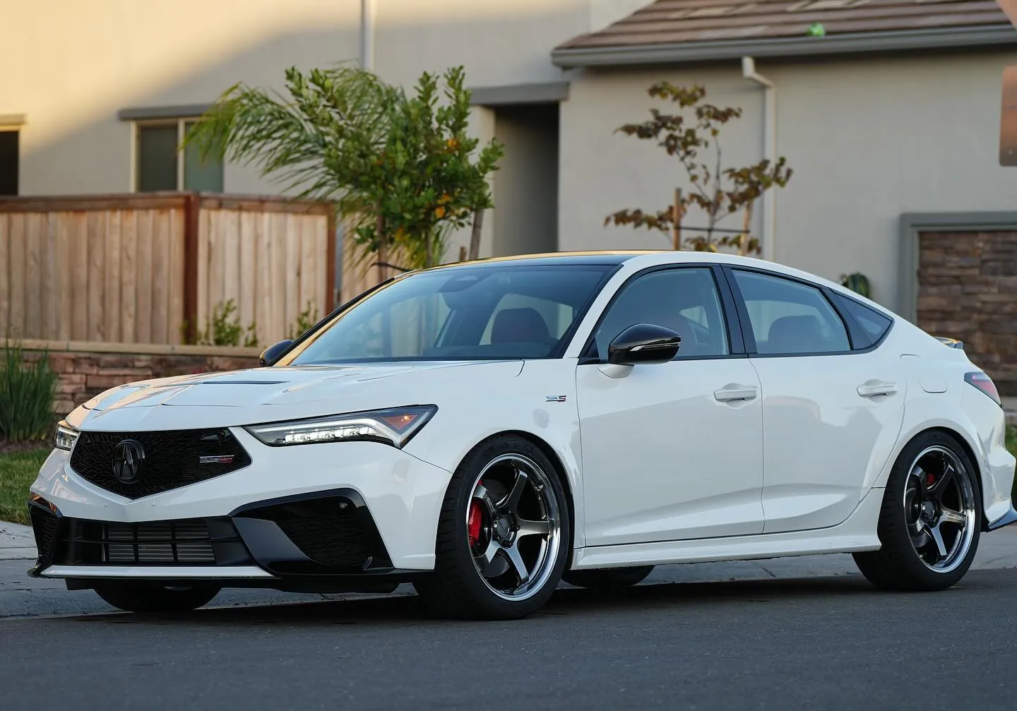 Center caps are in, for the advan gts. Wheels are nice and the fitment is perfect. No rub, no tuck look, just a meaty looks like it handle on rails look. I am d