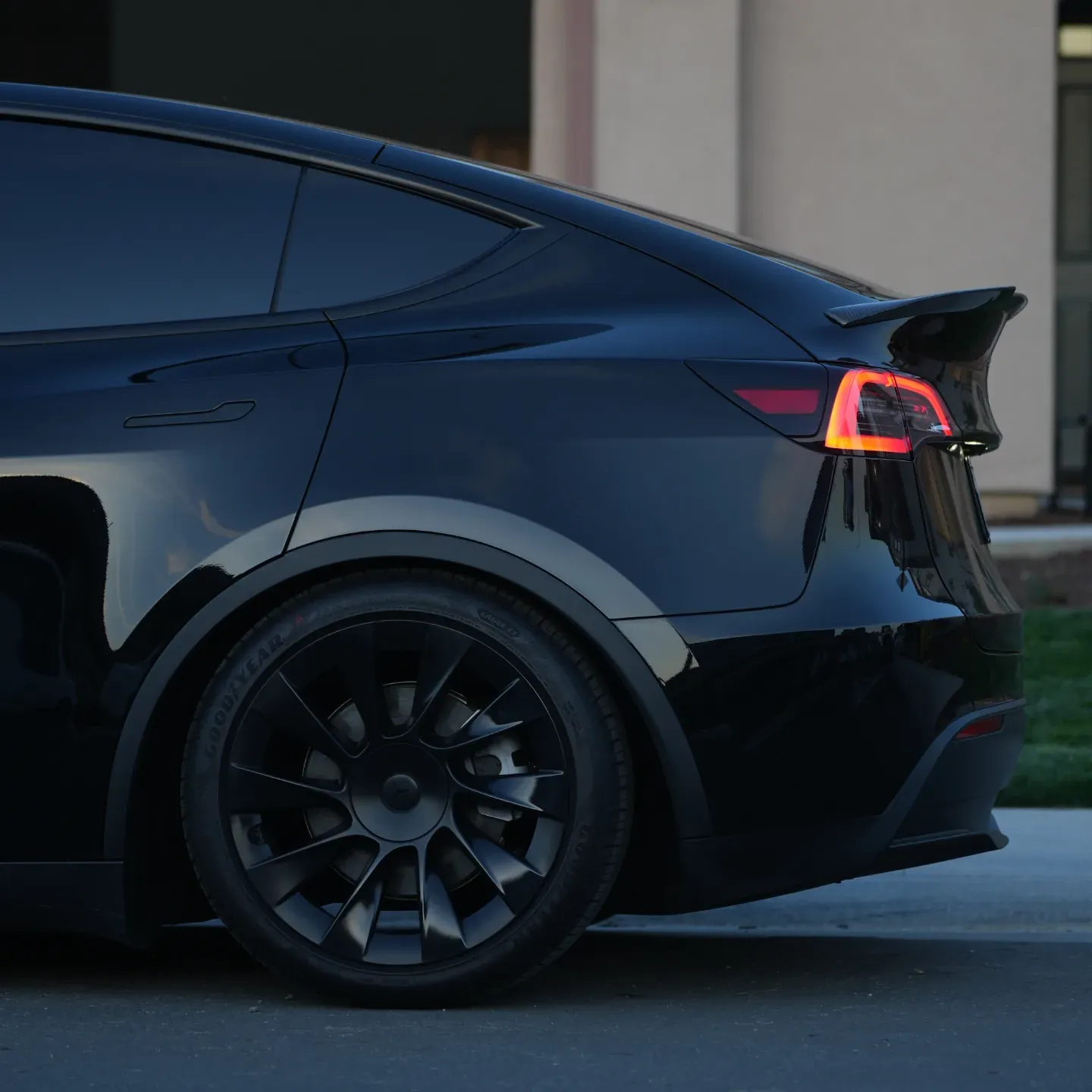 A little flair in the rear. Adro rear spoiler
