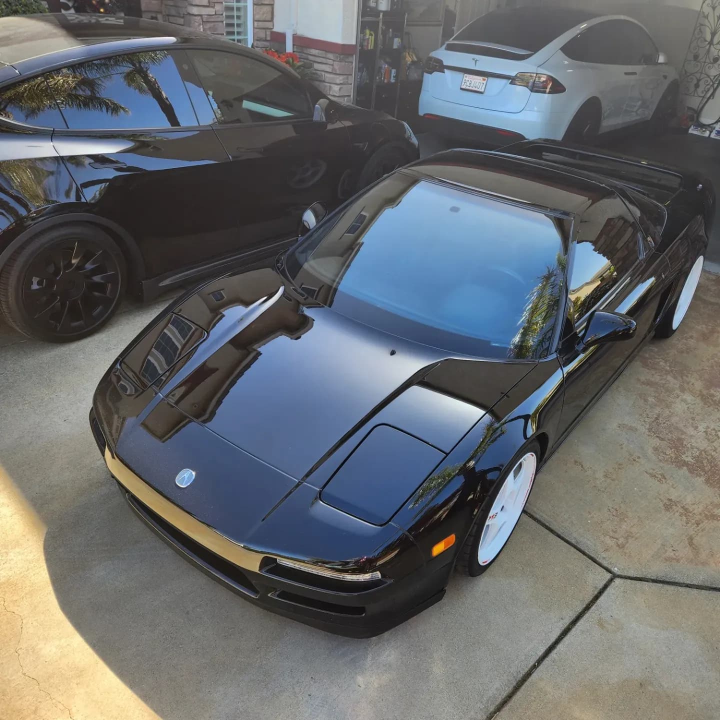 Modifications: - JIC coilovers - Regamaster 17 fronts 18 rears AVAN052 Tires under 1,000 miles - SOS Short Shifter - Cold Air Intake scoop - Pride V2 Exhaust - 